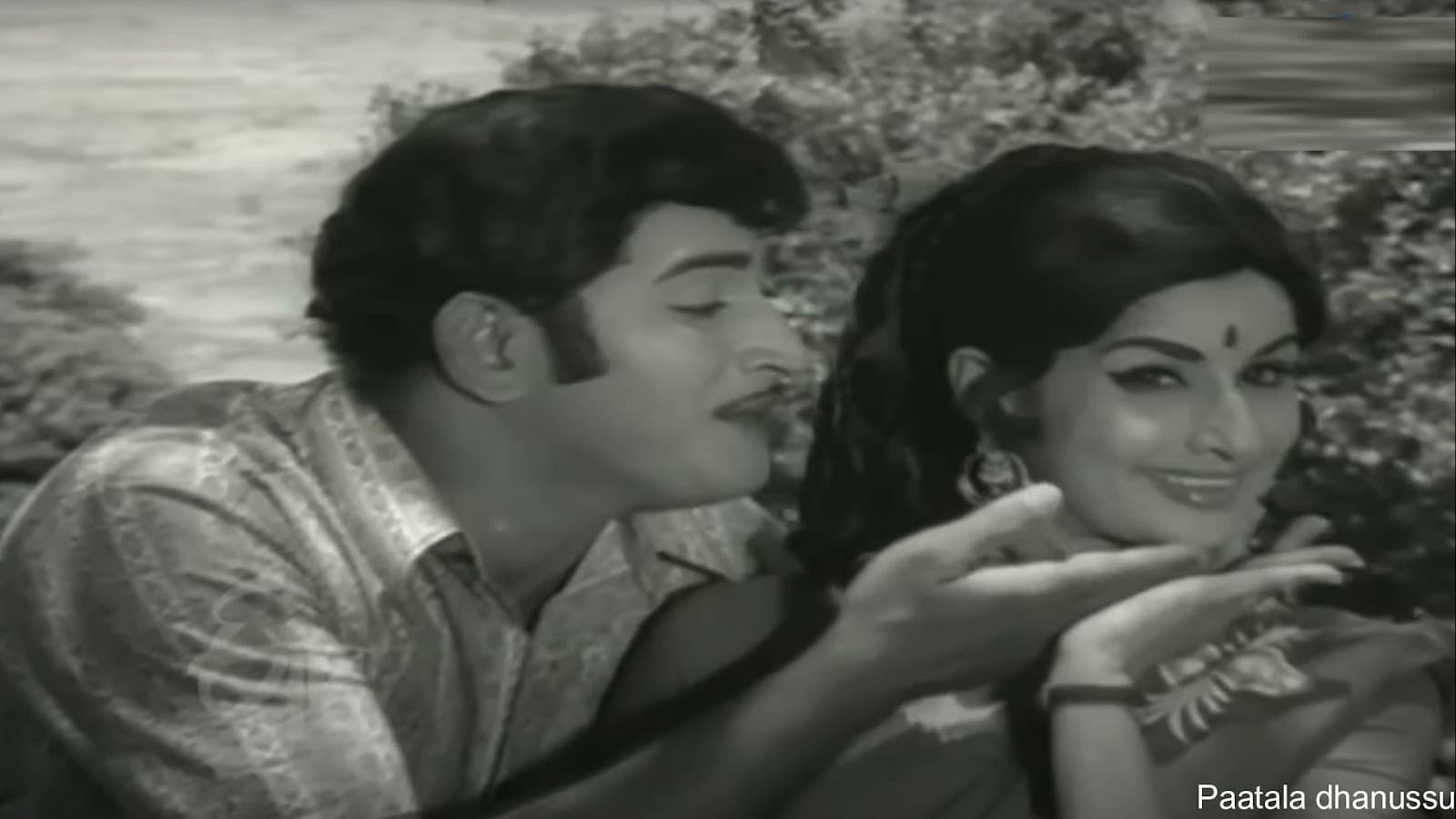 ఇప్పుడేమంటావూ