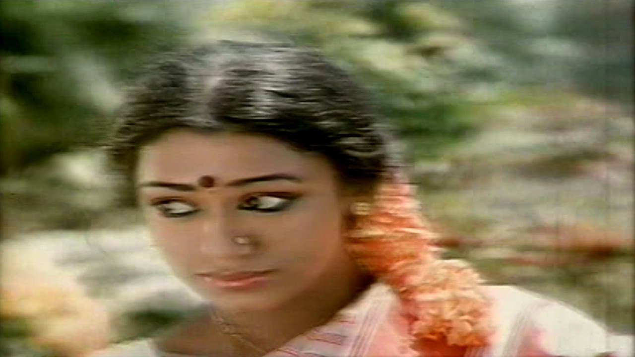 లలిత ప్రియ కమలం విరిసినదీ