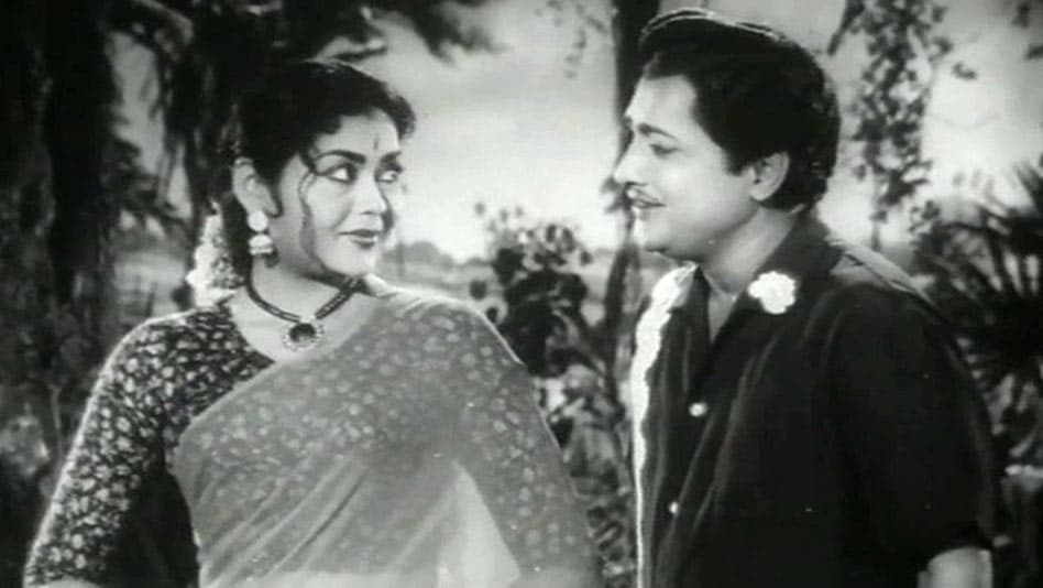 చిగురాకుల ఊయలలో