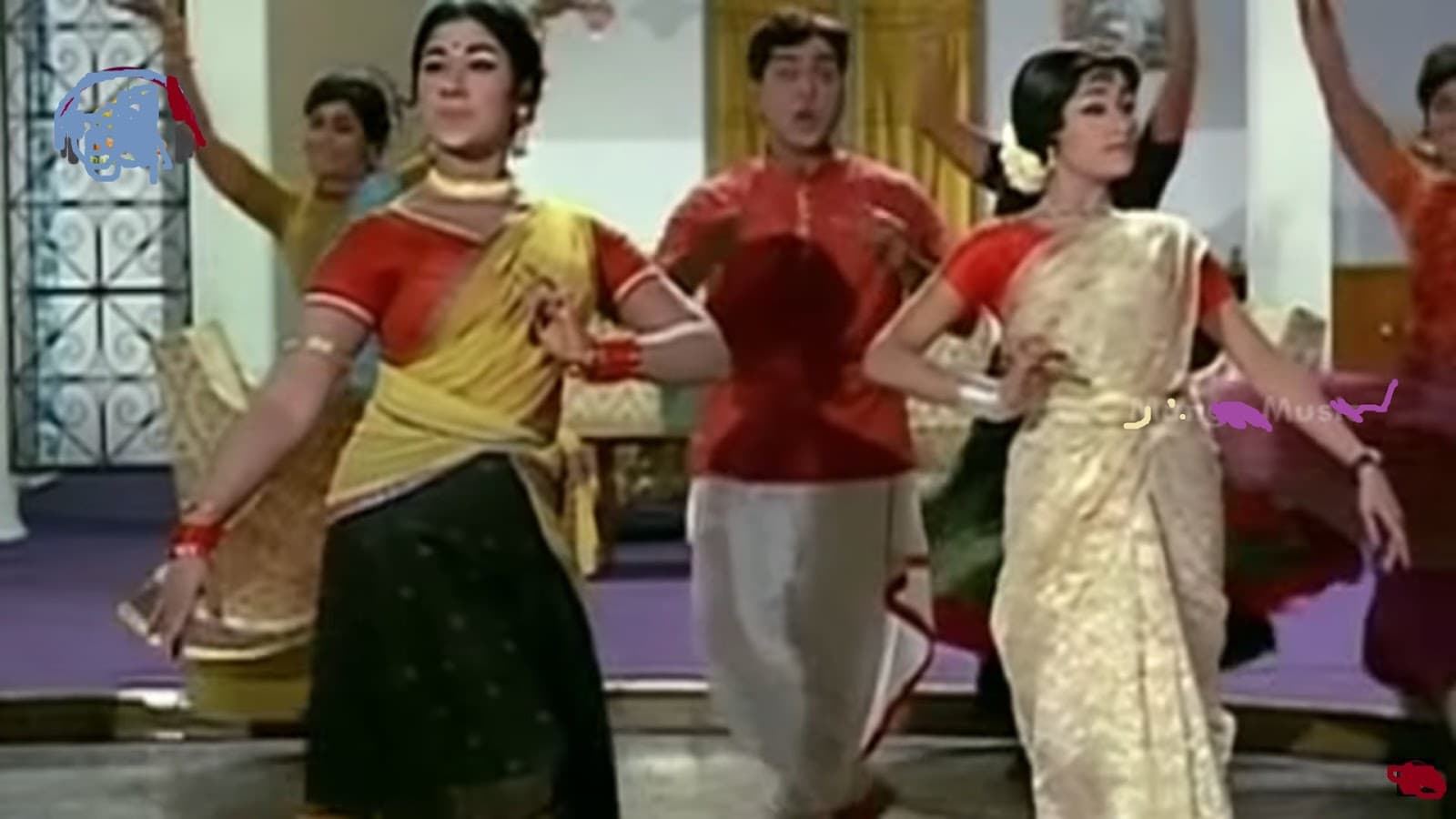 నల్లవాడే అమ్మమ్మొ అల్లరి పిల్లవాడే