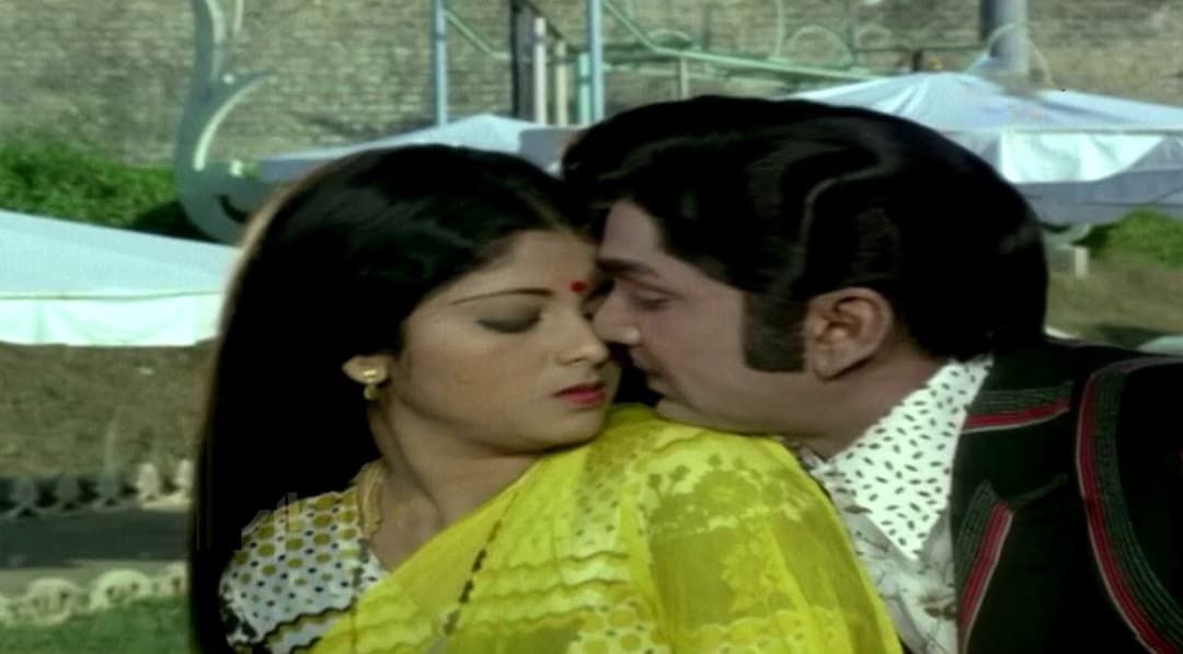 చీకటి వెలుగుల చెలగాటం